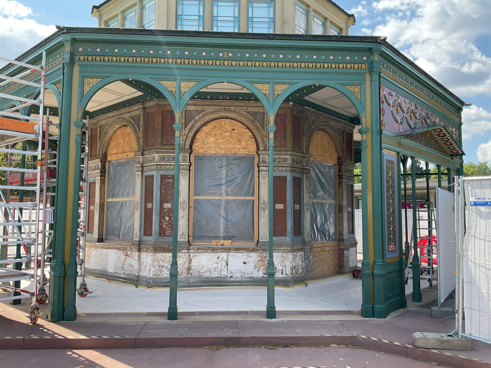 5.1. Wilhelma Pavilllon Bogenfeld