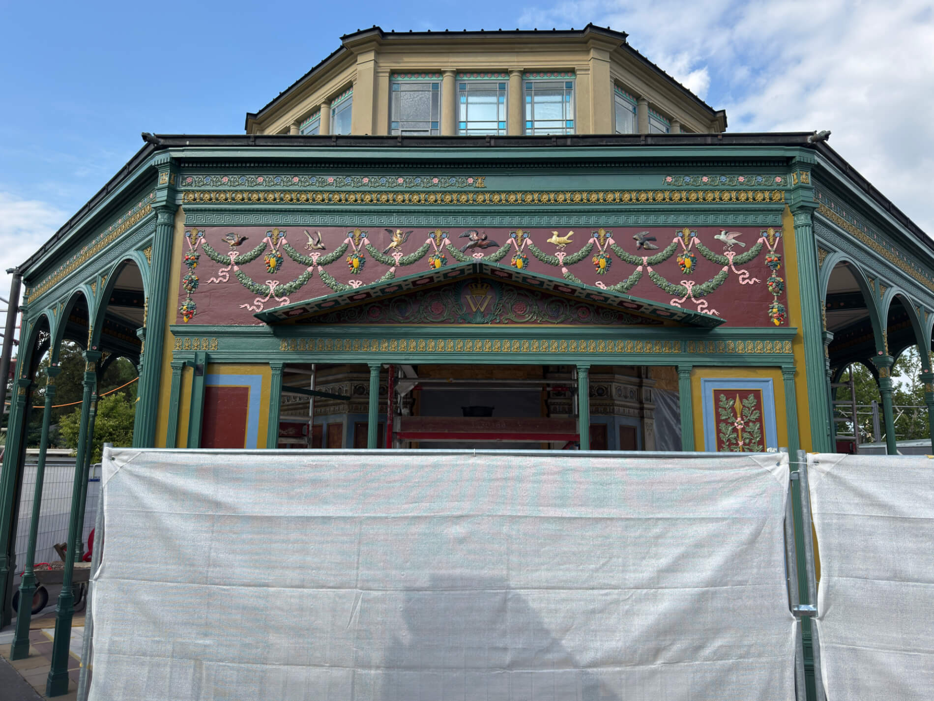 5.5 Wilhelma Pavilllon Zierplatte außen